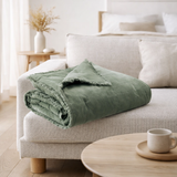 Plaid uni Fara Thym 135 x 200 en situation