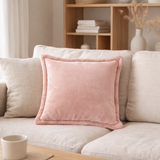 Coussin Tender Aubepine 50 x 50 en situation