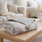 Plaid Tender pompons Perle 130 x 170 en situation