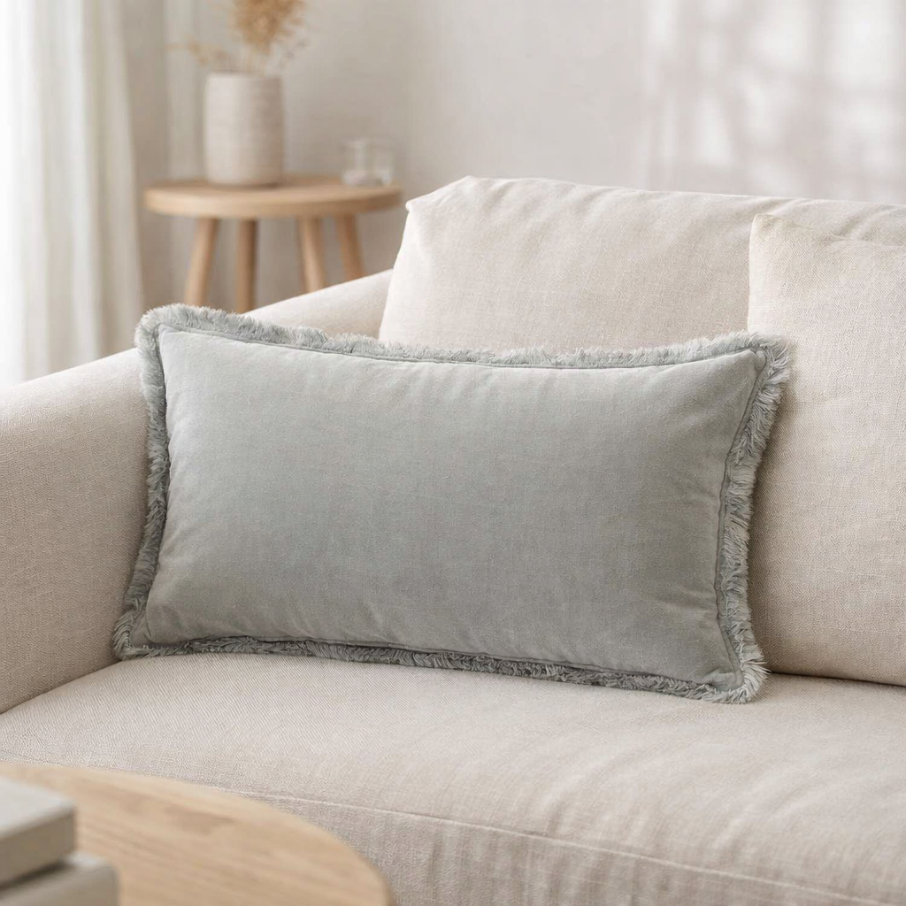 Coussin uni Fara Perle 30 x 50 en situation