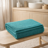 Drap de douche Bora Paon 70 x 130 en situation