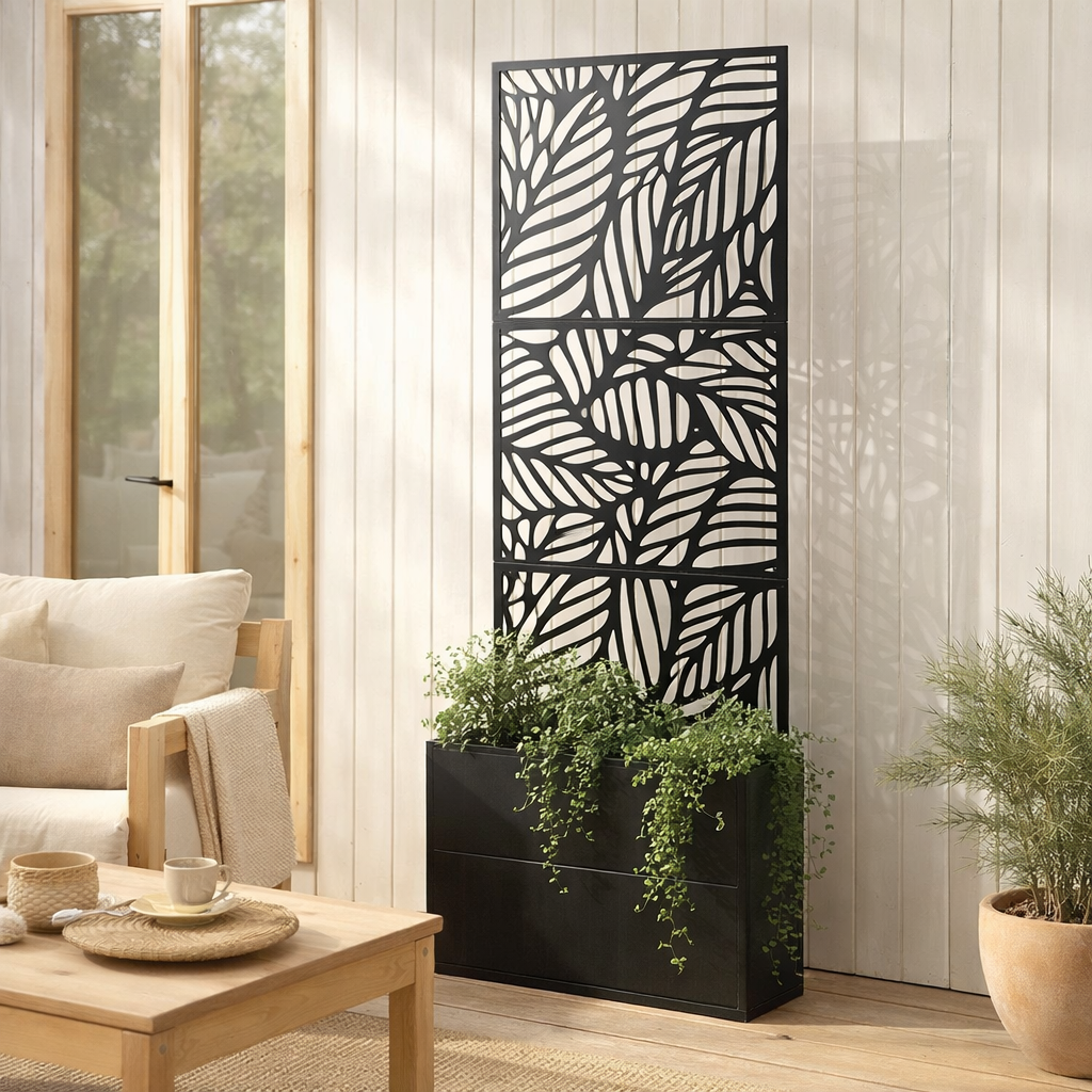 Support pour plantes à l'extérieur de Sapri Black en situation