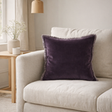 Coussin uni Fara Raisin 45 x 45 en situation