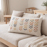 Coussin Eden brodé Ocre 40 x 65 en situation