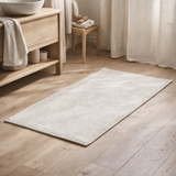 Tapis de bain uni Etia Craie 54 x 110 en situation
