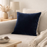 Coussin uni Elise Cobalt 45 X 45 en situation