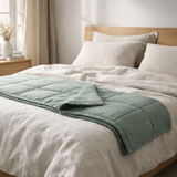 Chemin de lit stonewashed Zeff Vert de gris 90 x 240 en situation