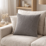 Coussin Maia Gris Tourterelle 45 X 45 en situation