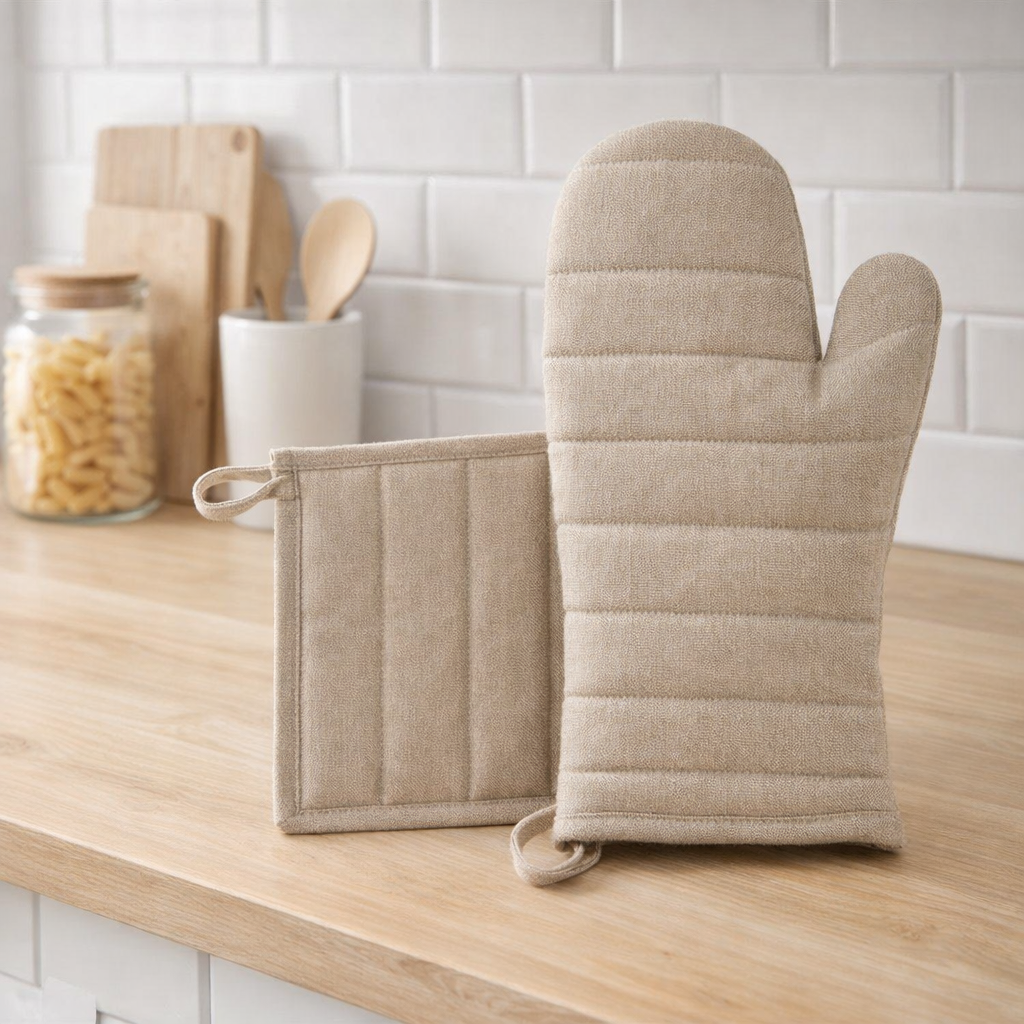Lot gant de cuisine/manique recyclé Jona Naturel 15 x 30 en situation