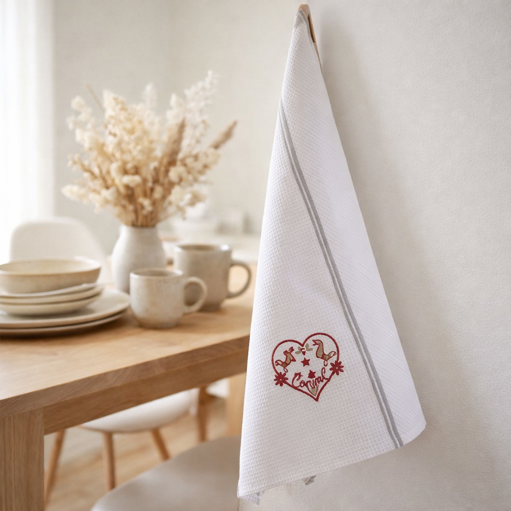 Torchon nid d'abeilles Cigogne Harz Colmar Blanc/gris 50 x 70 en situation