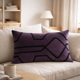 Coussin Fara brodé Raisin 40 x 65 en situation
