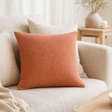 Coussin stonewashed Maia Citrouille 45 x 45 en situation