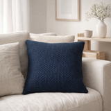 Coussin Maia Bleu Navy 45 X 45 en situation