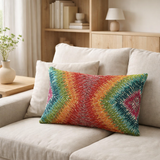 Coussin Stella brodé Multico 30 x 50 en situation