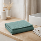 Serviette de toilette Bora Lichen 50 x 100 en situation