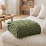 Plaid stonewashed Swami Olive 130 x 200 en situation