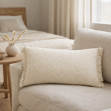 Coussin uni Jane Neige 30 x 50 en situation
