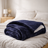 Jeté de lit Michka Marine 220 x 240 en situation