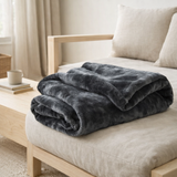 Plaid Tendre Cendre 150 x 200 en situation
