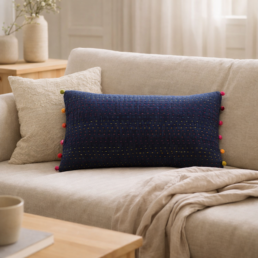 Coussin Gastounet Cobalt 30 x 50 en situation