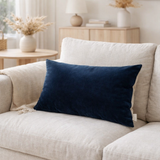 Coussin uni Elise Cobalt 40 X 65 en situation