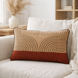 Coussin brodé Etna Sienne 30 x 50 en situation