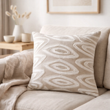 Coussin brodé Leya Neige 45 x 45 en situation