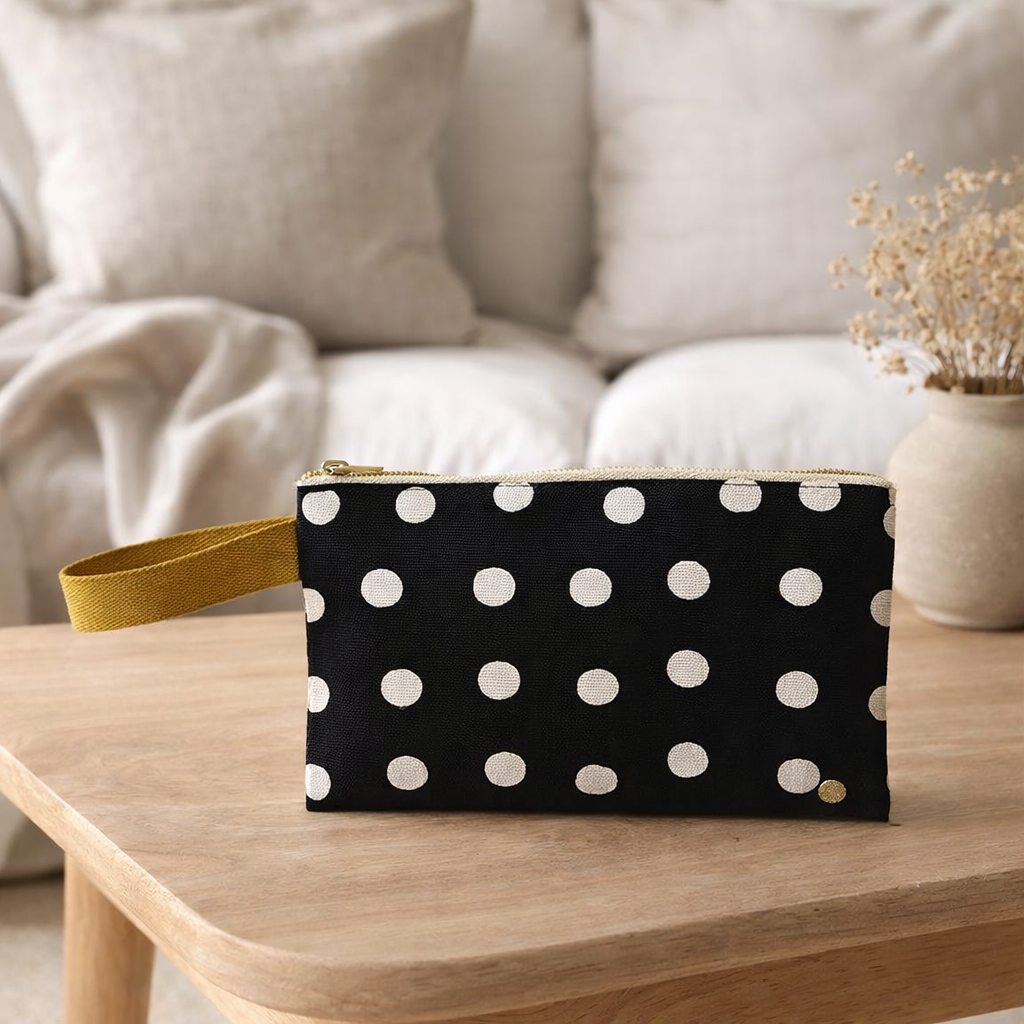 Pochette andre mon caviar 14 x 24 en situation