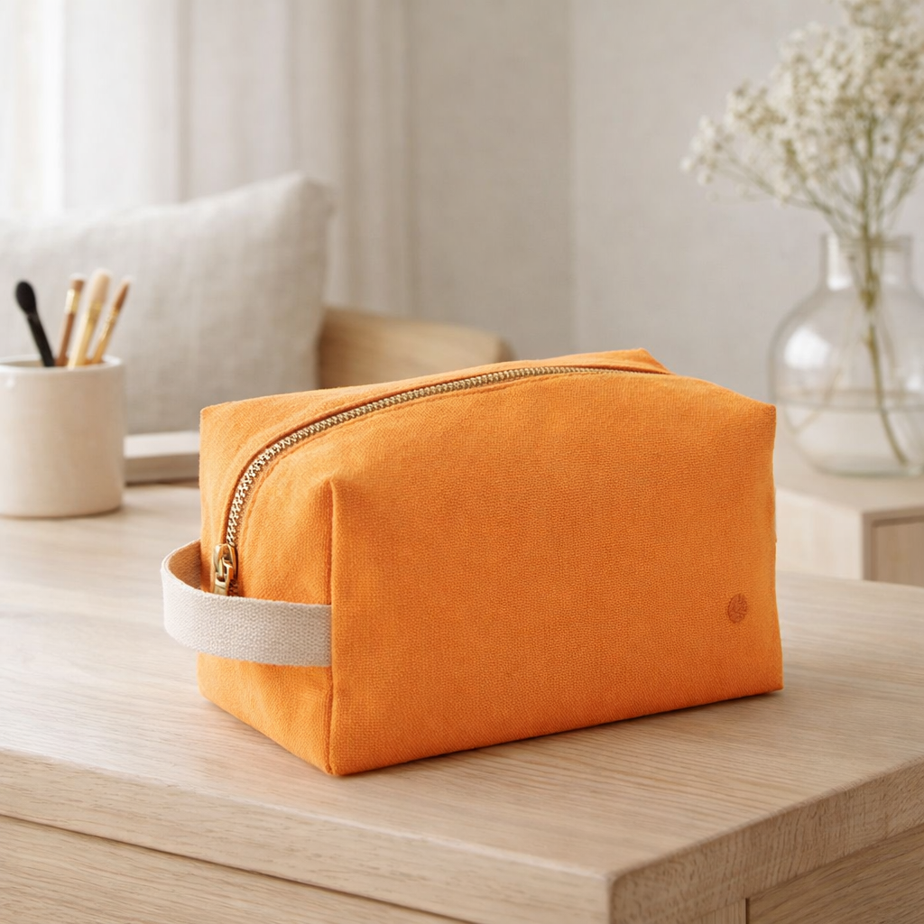 Trousse cube iona soleil 22 x 14 x 10,5 en situation