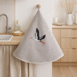 Essuie-mains rond Cigogne Envol Strasbourg Gris diamétre 60 cm en situation