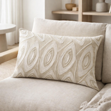 Coussin brodé Leya Neige 40 x 65 en situation
