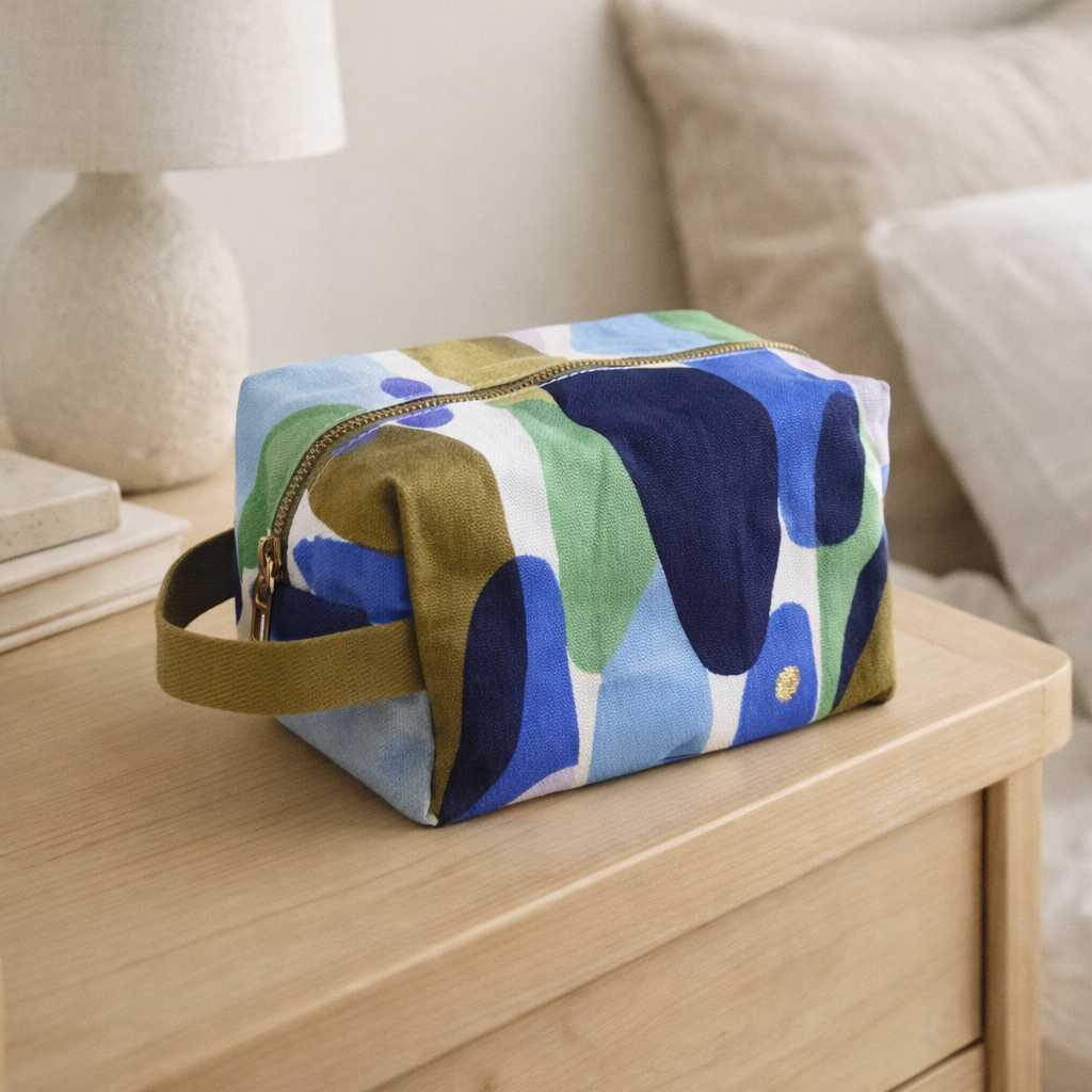 Trousse cube Joy Multicolore 10 x 16 x 10 en situation