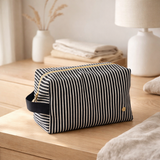 Trousse cube Basile Caviar 14 x 22 11 en situation