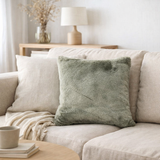 Coussin Kinta Olive 45 x 45 en situation
