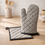 Lot gant de cuisine/manique recyclé Grace Ombre 15 x 32 en situation