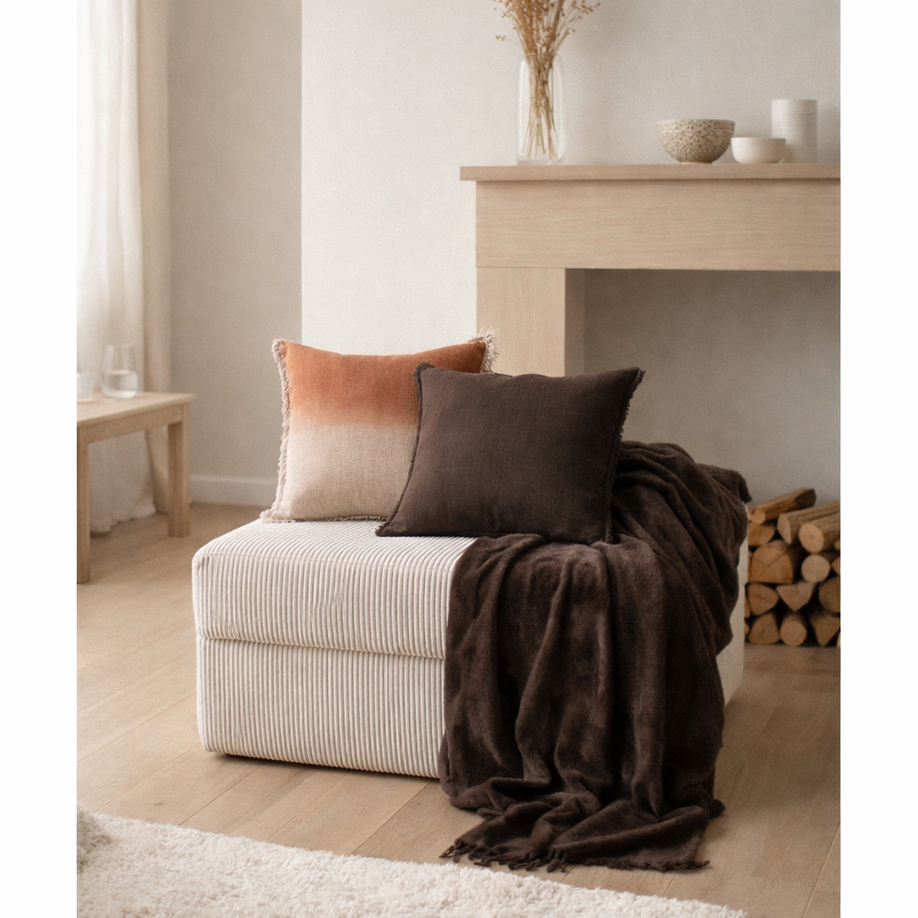Coussin Zeff Shade Ébčne 40 x 65 en situation