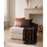 Coussin Zeff Shade Ébčne 40 x 65 en situation