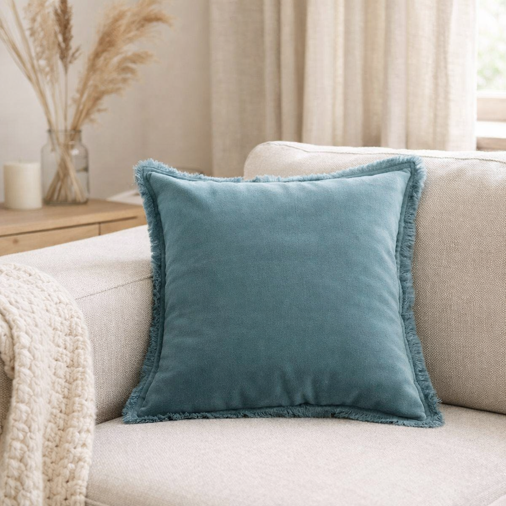 Coussin uni Fara Acier 45 x 45 en situation