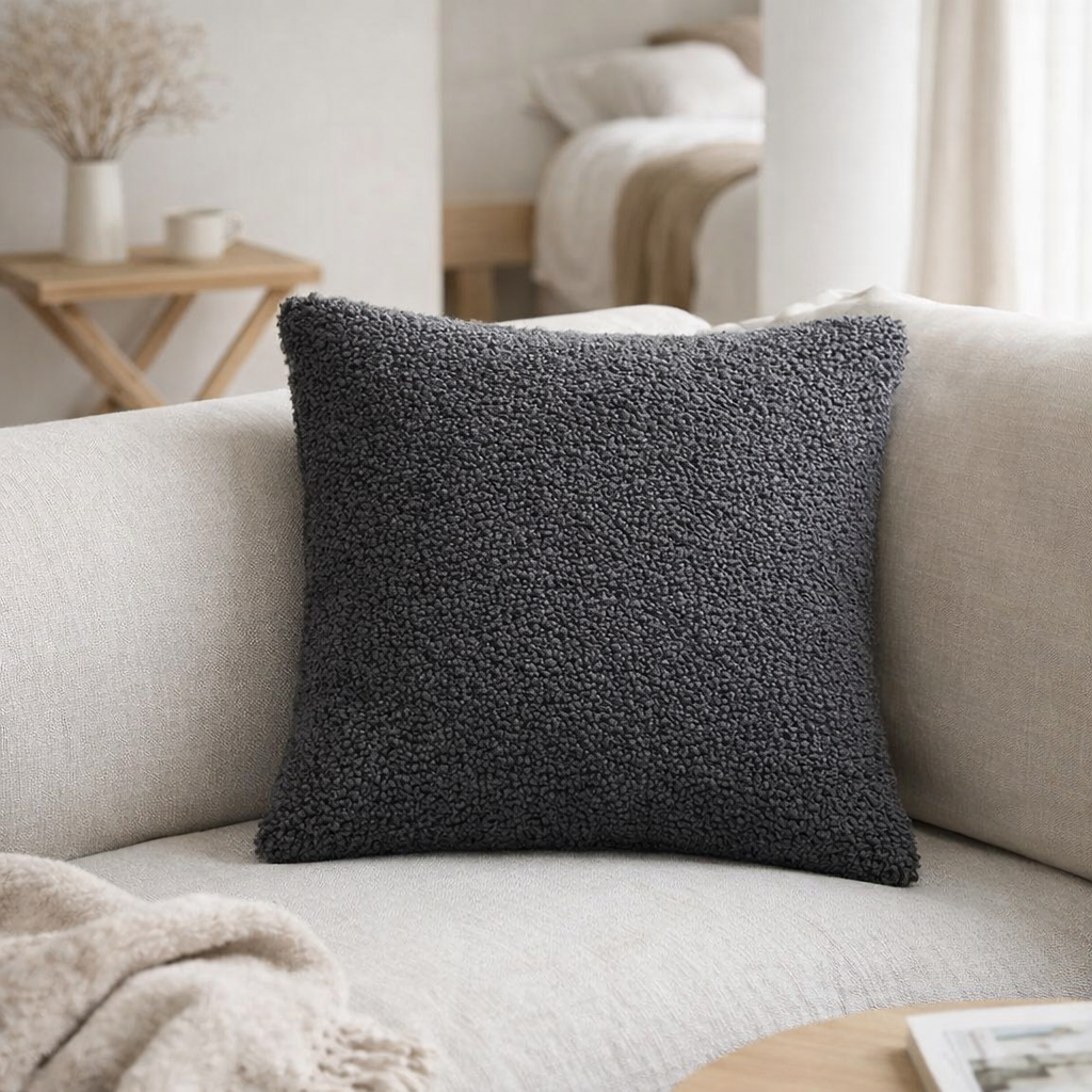 Coussin Barry Carbone 45 x 45 en situation