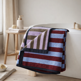 Maxi drap de bain Charly Myrtille 100 x 160 en situation
