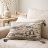 Coussin brodé Dusko Thym 30 x 50 en situation