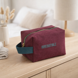Trousse cube Irrésistible Wine 10 x 16 x 10 en situation