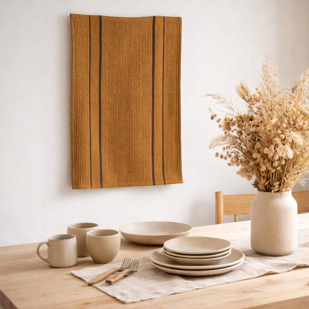 Torchon recyclé Lars Caramel 50 x 70 en situation