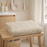 Drap de douche Gilda Perle 70 x 130 en situation