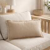 Coussin uni Laly Galet 30 x 50 en situation