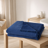 Maxi drap de bain Luna Midnight 100 x 160 en situation