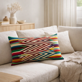 Coussin brodé Zuma Multico 40 x 65 en situation