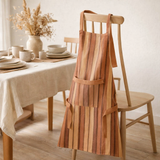 Tablier de cuisine recyclé Yuna avec poche Terracotta 72 x 85 en situation