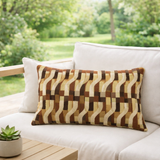 Coussin Kali outdoor Moka 30 x 50 en situation