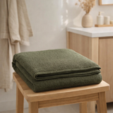 Drap de bain Bora Cèdre 90 x 150 en situation